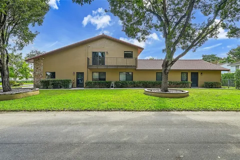 1840 NW 93rd Ter # 1, Coral Springs FL 33071