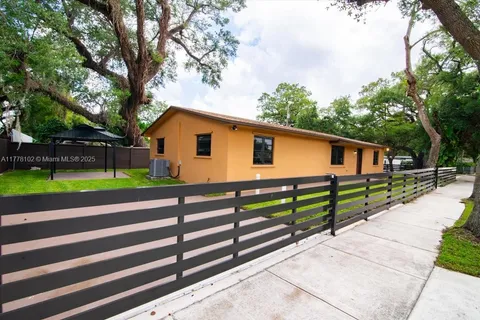 17001 NW 28th Ave, Miami Gardens FL 33056