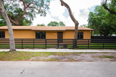 17001 NW 28th Ave, Miami Gardens FL 33056