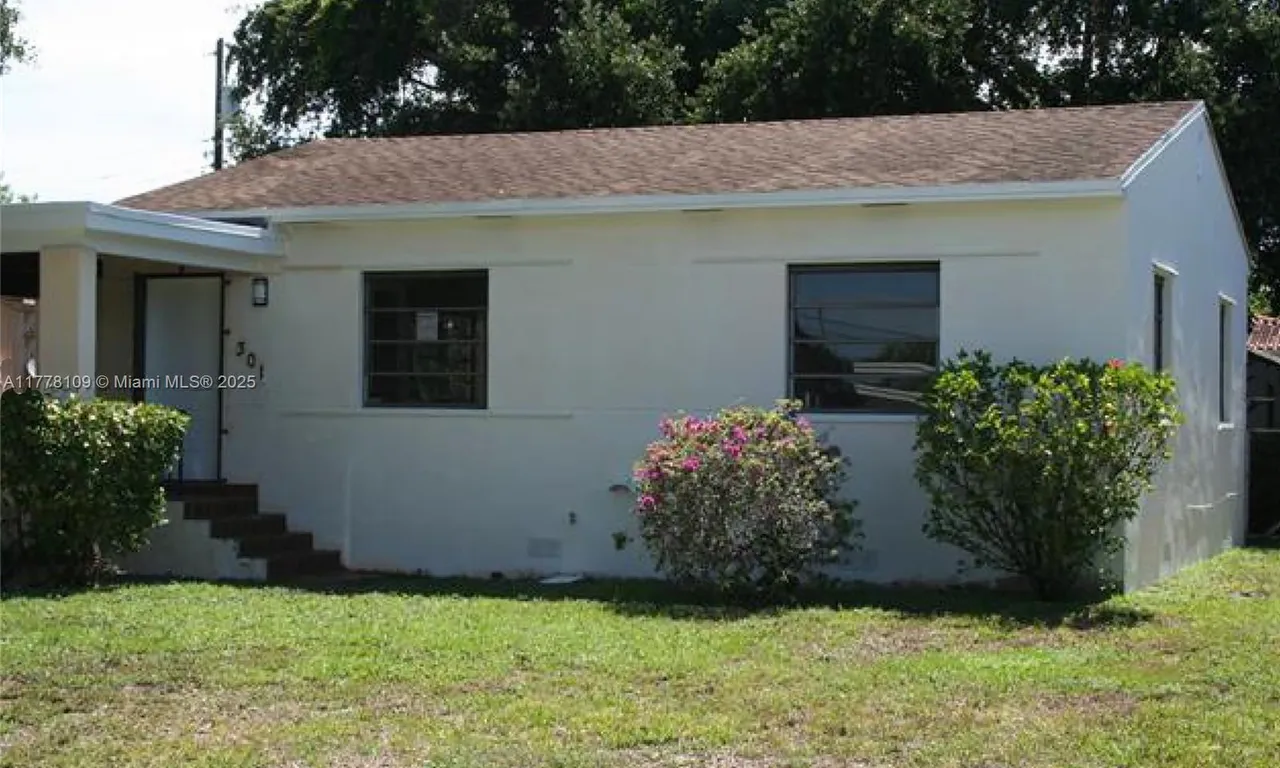 301 SW 51st Ave, Miami FL 33134