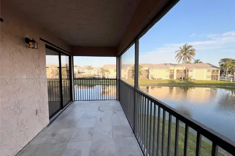 1017 Washington Cir # 1017A, Homestead FL 33034