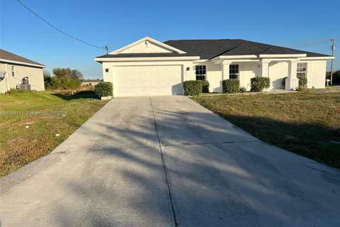 371 Portage Ave, Lehigh Acres FL 33974