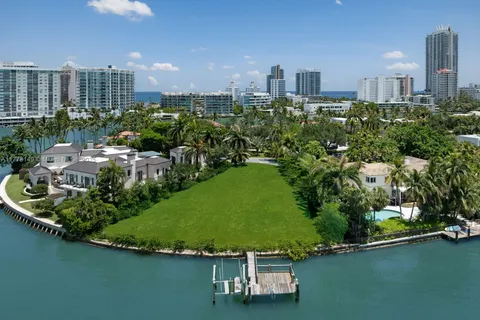 6640 Allison Rd, Miami Beach FL 33141