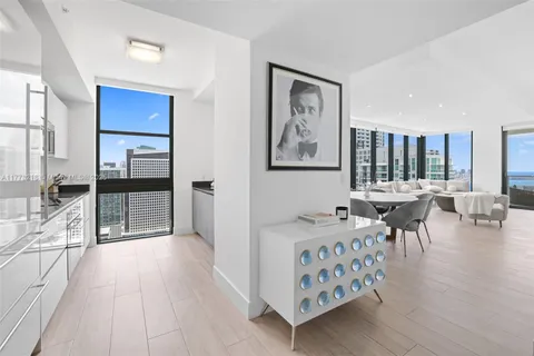 1010 Brickell Ave # 4301, Miami FL 33131