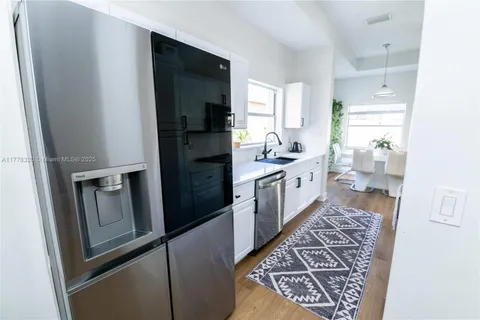 23060 Sunfield Dr, Boca Raton FL 33433