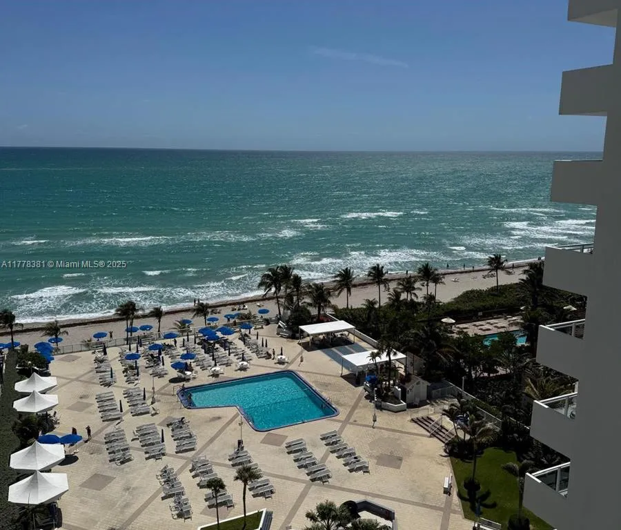 2030 S Ocean Dr # 1116, Hallandale Beach FL 33009