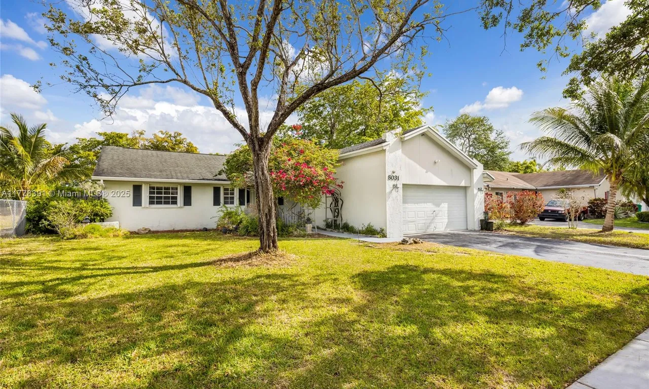 8031 NW 47th Ct, Lauderhill FL 33351