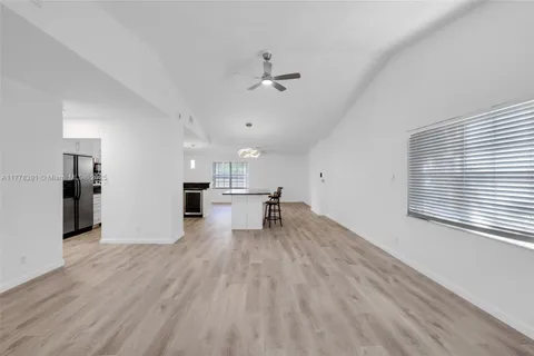8031 NW 47th Ct, Lauderhill FL 33351