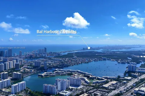 18840 NE 22nd Ave, Miami FL 33180