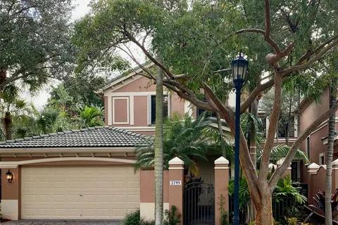 2795 Kinsington Cir # 3, Weston FL 33332