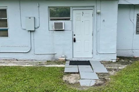 5411 Ravenswood Rd # 3A, Dania Beach FL 33312