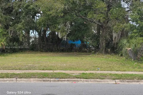 963 Albert Street, Other City - In The State Of Florida FL 32202