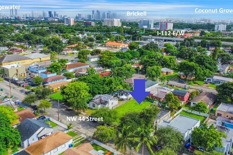 1762 NW 44th St, Miami FL 33142