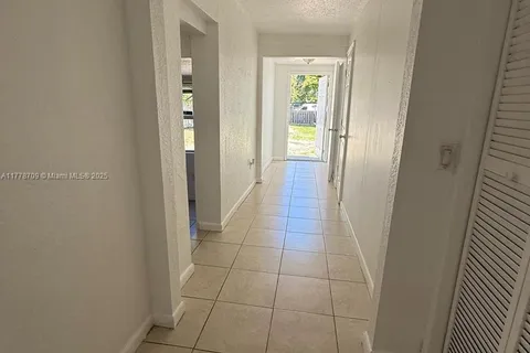 1612 NW 51st Ter, Miami FL 33142