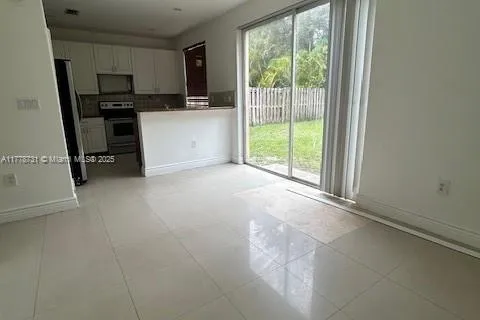 1832 SE 15th St # 1832, Homestead FL 33035