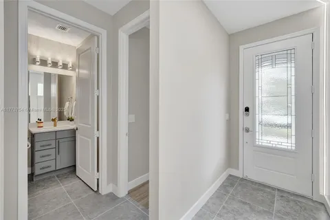 1348 Silk Oak Dr, Hollywood FL 33021