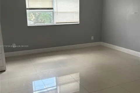 2271 NW 59th Way # 2275, Lauderhill FL 33313