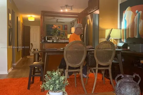 2081 S Ocean Dr # 310, Hallandale Beach FL 33009