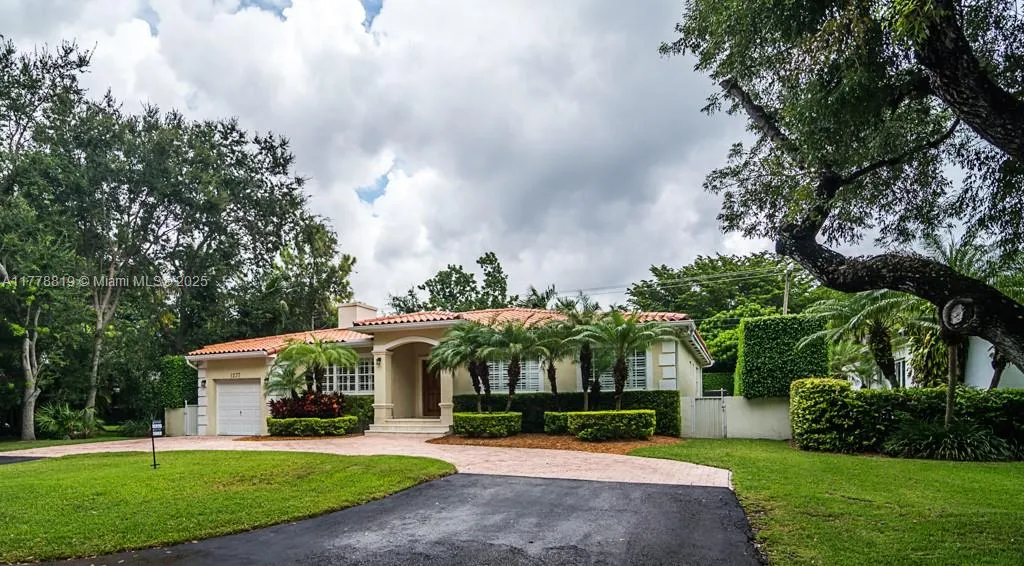 1237 Aduana Ave, Coral Gables FL 33146