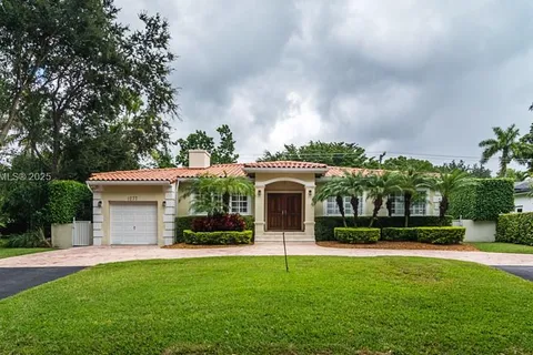 1237 Aduana Ave, Coral Gables FL 33146