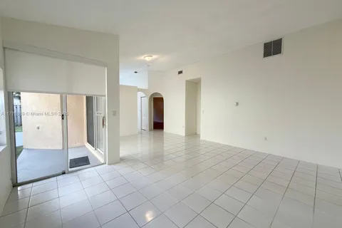 9934 NW 30th St, Doral FL 33172