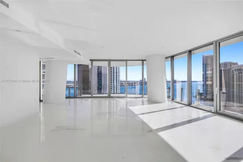 300 S Biscayne Blvd Way # 1901, Miami FL 33131