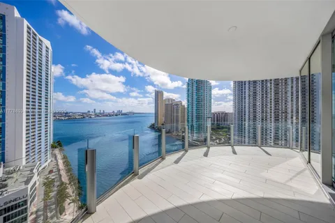 300 S Biscayne Blvd Way # 1901, Miami FL 33131