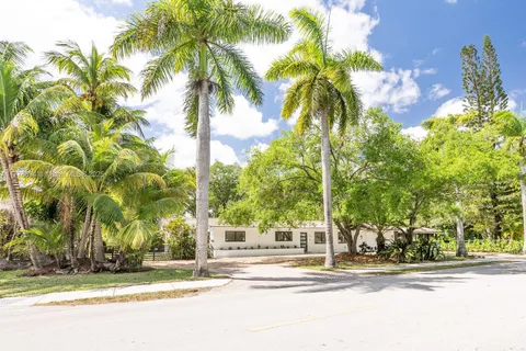 10500 SW 72nd Ave, Pinecrest FL 33156