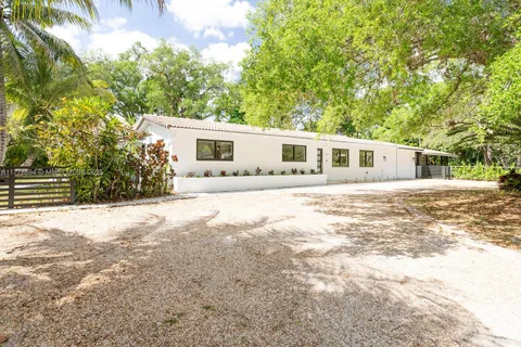 10500 SW 72nd Ave, Pinecrest FL 33156
