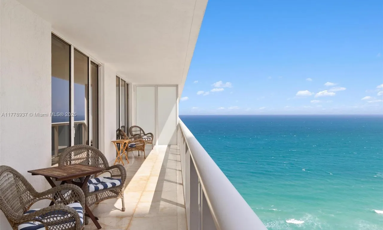 1830 S Ocean Dr # 2904, Hallandale Beach FL 33009