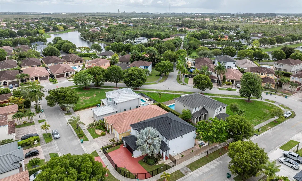 1733 SW 151st Pl, Miami FL 33185