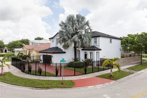 1733 SW 151st Pl, Miami FL 33185