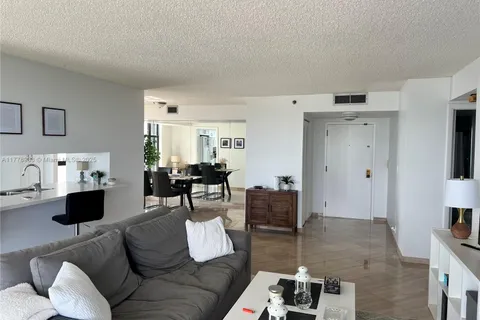 4000 NE Towerside Ter # 1101, Miami FL 33138