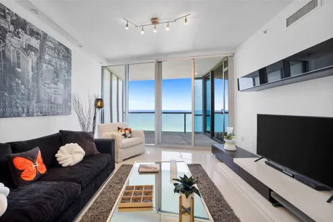 17121 Collins Ave # 1406, Sunny Isles Beach FL 33160