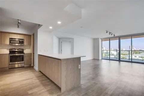 1500 Bay Rd # 0910, Miami Beach FL 33139