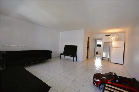 419 Golden Isles Dr # 105, Hallandale Beach FL 33009