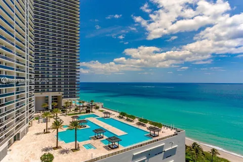 1830 S Ocean Dr # 1907, Hallandale Beach FL 33009