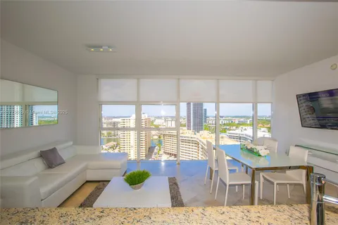 1830 S Ocean Dr # 1907, Hallandale Beach FL 33009