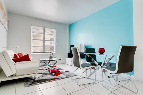3030 Collins Ave # 2F, Miami Beach FL 33140