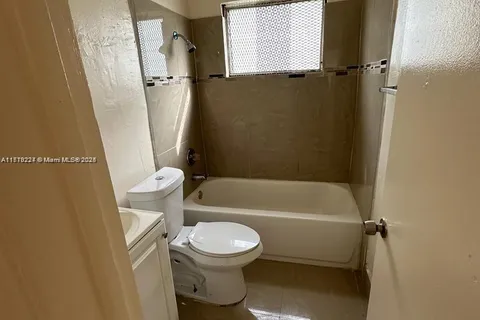 756 NW 5th St, Hallandale Beach FL 33009