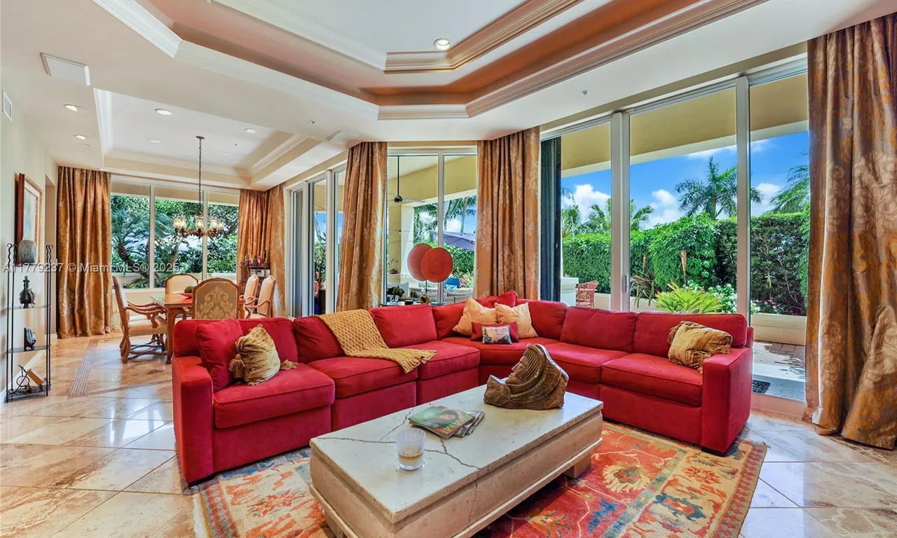 13611 Deering Bay Dr # 101, Coral Gables FL 33158