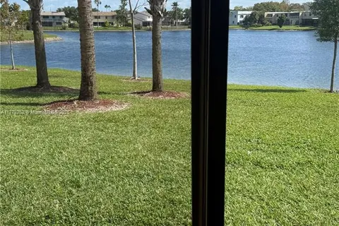 708 Executive Center Dr # 23, West Palm Beach FL 33401