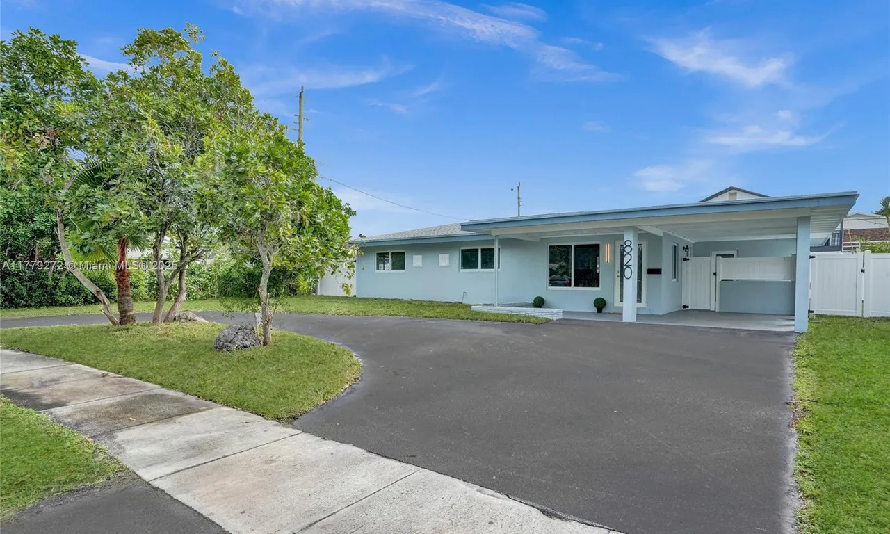 820 NE 8th Street, Pompano Beach FL 33060
