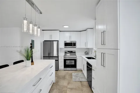820 NE 8th Street, Pompano Beach FL 33060