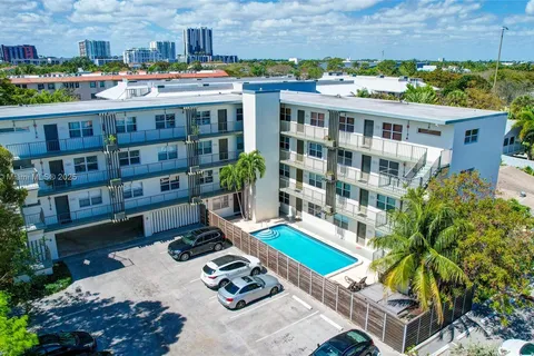 609 NE 13th Ave # 301, Fort Lauderdale FL 33304