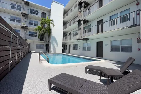 609 NE 13th Ave # 301, Fort Lauderdale FL 33304