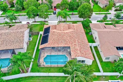 431 Stonemont Dr, Weston FL 33326