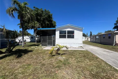 5321 SW 35th Manor, Davie FL 33314