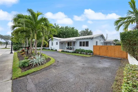 74 NE 103rd St, Miami Shores FL 33138