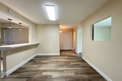 9971 W Bay Harbor Dr # 207, Bay Harbor Islands FL 33154